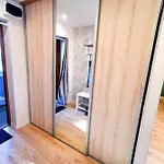 Okna Na Park Apartment *