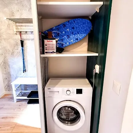 Okna Na Park Apartment